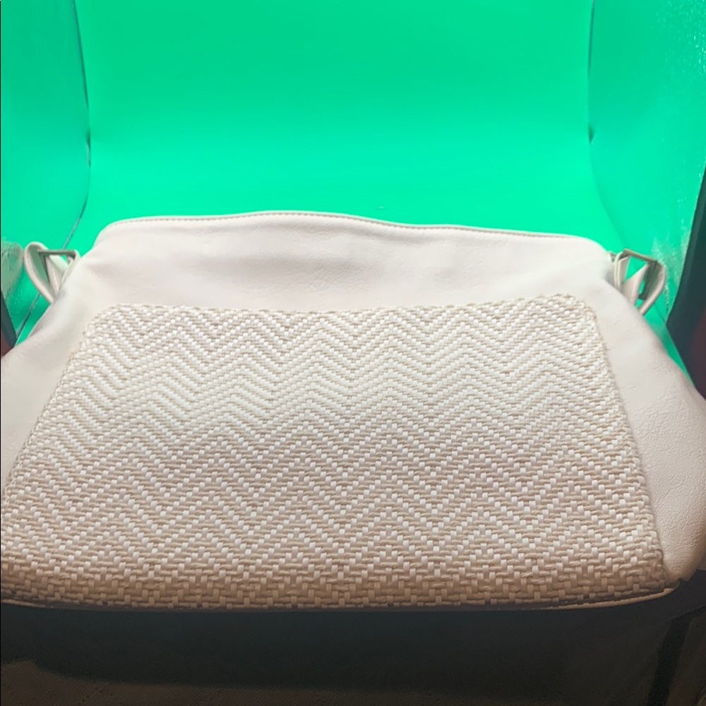 Elegant White Woven Women's Bag